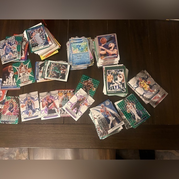 Huge Lot of Mixed Trading Card Box Basketball,Baseball,Football,Pokemon‎ - Picture 3 of 7